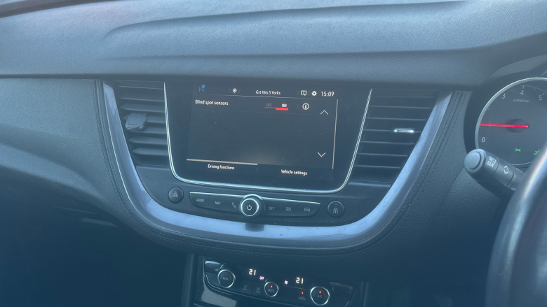 Vauxhall Grandland X 1.5 Turbo D Business Edition Nav 5dr Diesel Hatchback